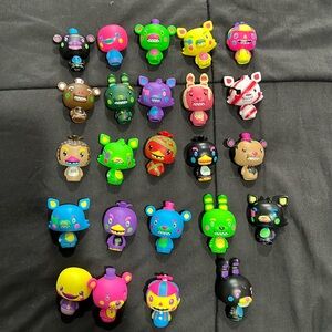 24 pcs 5 nights at Freddy’s advent calendar FUNKO minis